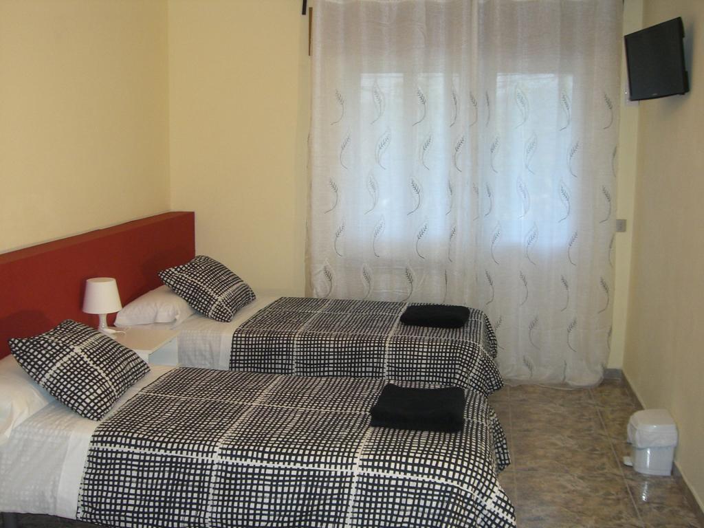Pension Aqua Rooms Portomarin Exterior photo