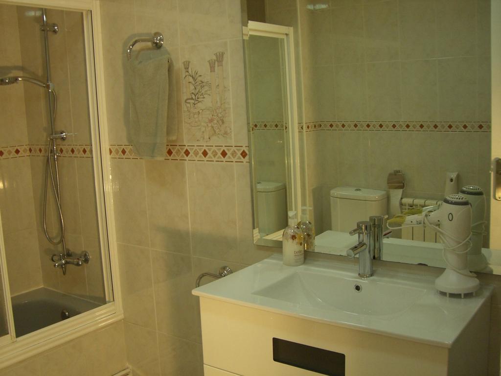 Pension Aqua Rooms Portomarin Exterior photo
